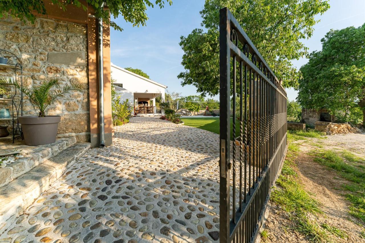 Holiday Home - Villa Thorak Anic Ngoại thất bức ảnh