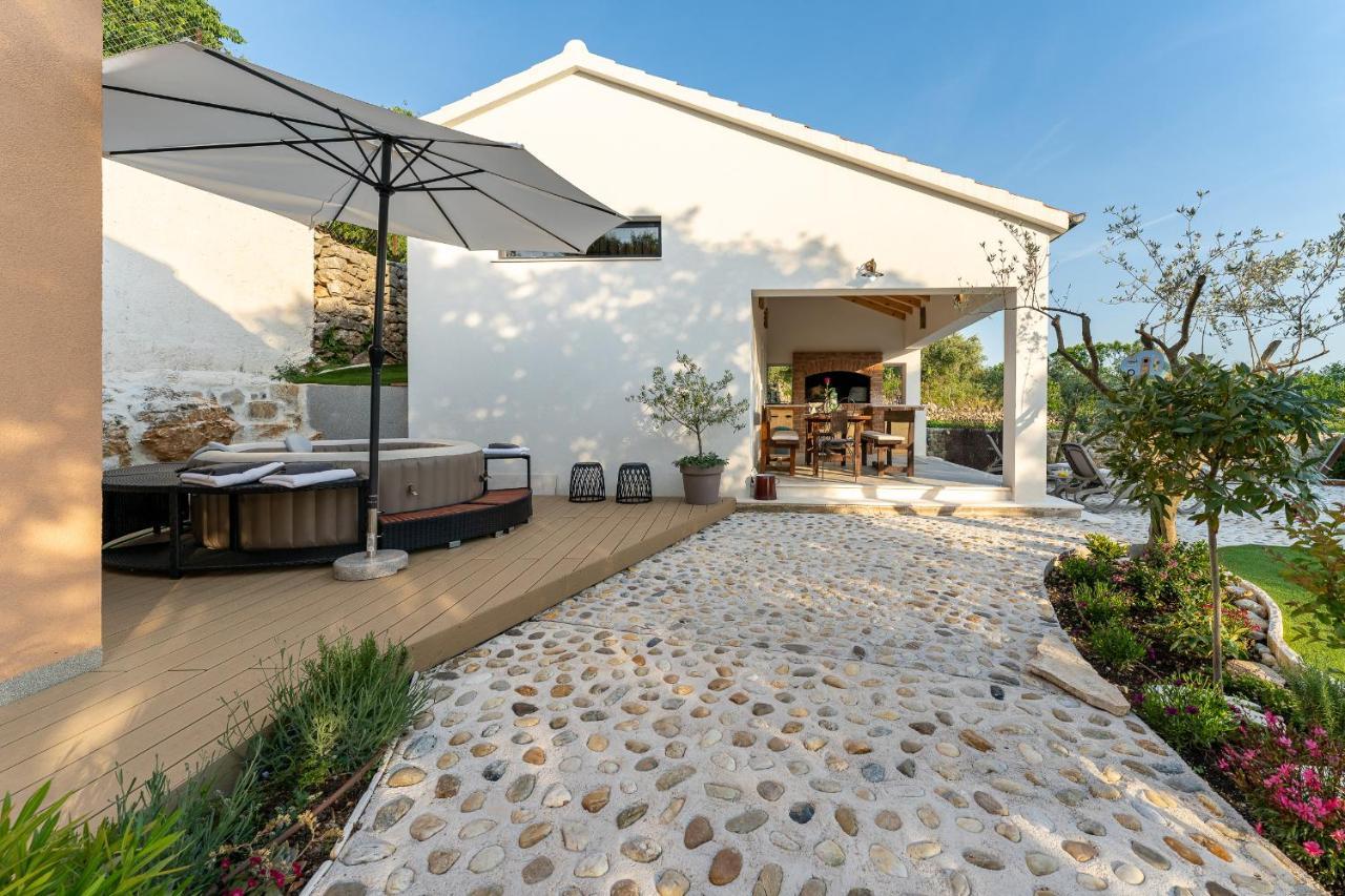 Holiday Home - Villa Thorak Anic Ngoại thất bức ảnh
