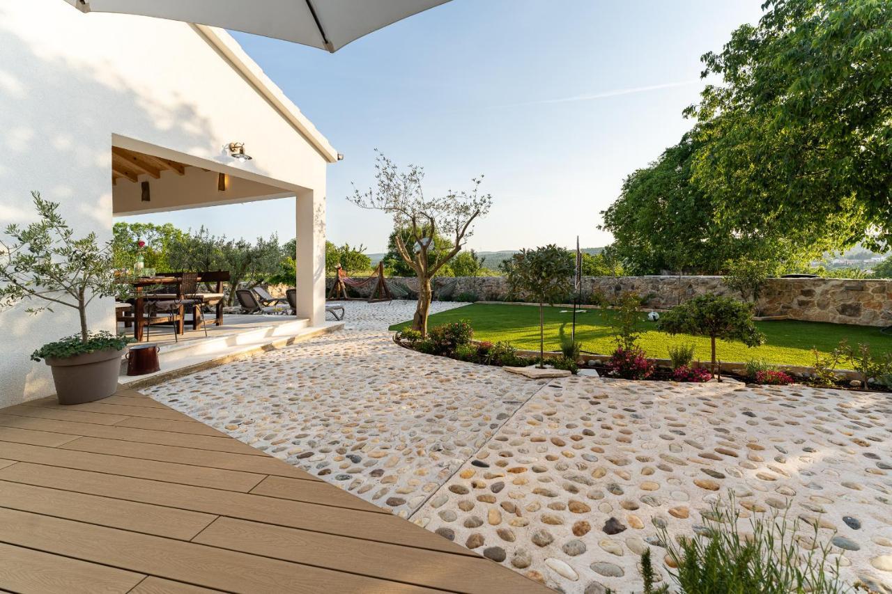 Holiday Home - Villa Thorak Anic Ngoại thất bức ảnh