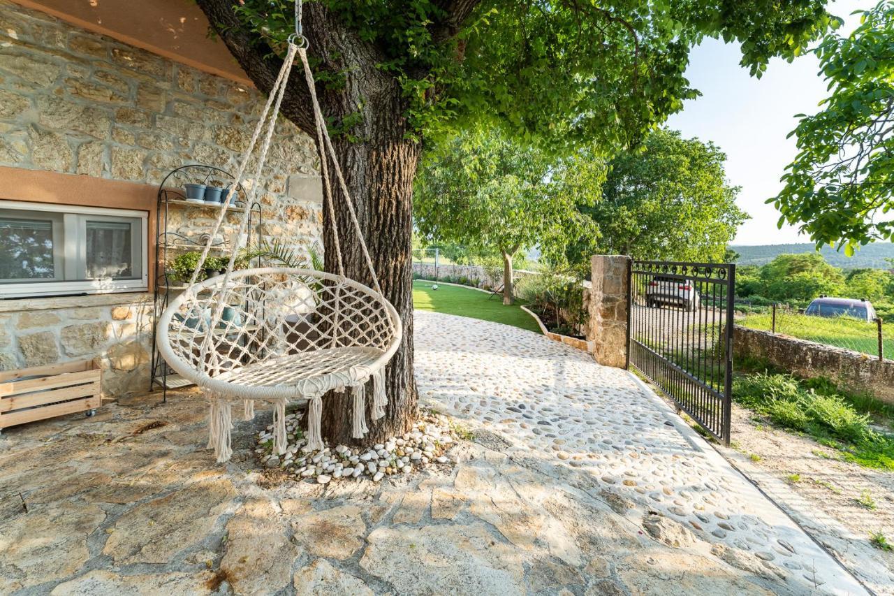 Holiday Home - Villa Thorak Anic Ngoại thất bức ảnh