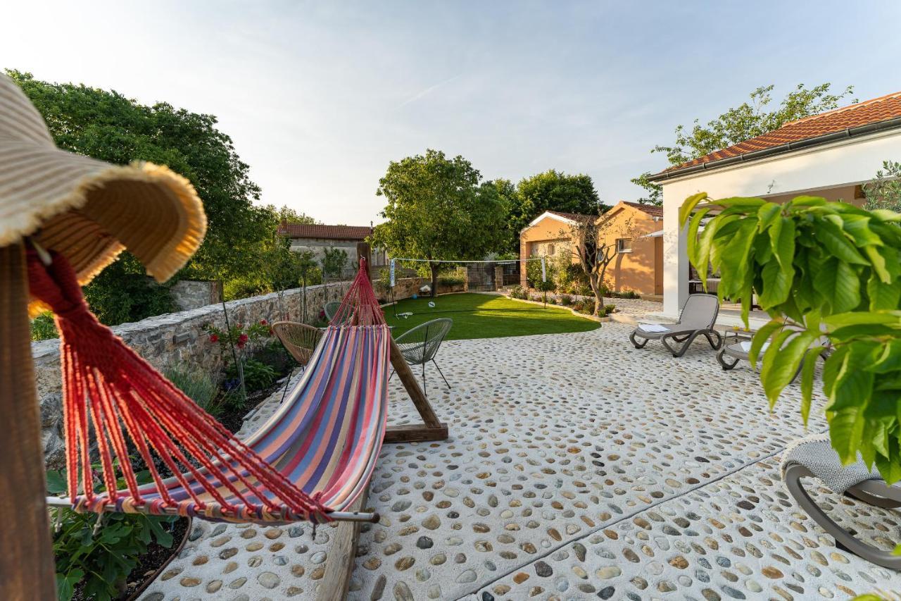 Holiday Home - Villa Thorak Anic Ngoại thất bức ảnh